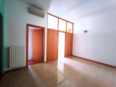 Trilocale in Viale Trento Trieste 25 - Lodi (LO)