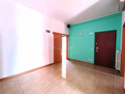 Trilocale in Viale Trento Trieste 25 - Lodi (LO)