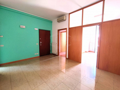 Trilocale in Viale Trento Trieste 25 - Lodi (LO)