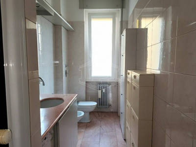 Appartamento 4/5 posti letto - Via Augusto Anfossi 36 - Milano (MI)