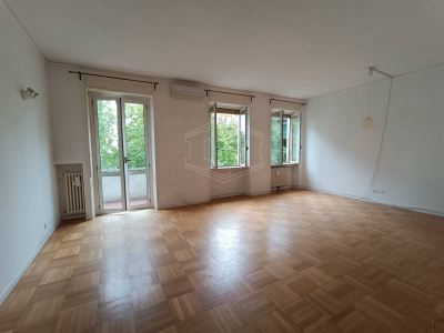 Quadrilocale con terrazzo in Via Della Moscova 46/9 - Milano (MI)