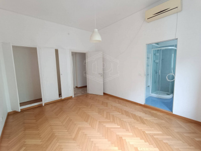 Quadrilocale con terrazzo in Via Della Moscova 46/9 - Milano (MI)