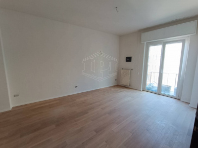 Bilocale in Via Giulio Belinzaghi 4 - Milano (MI)