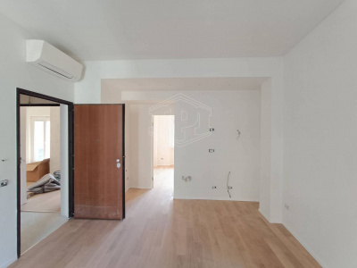 Bilocale in Via Giulio Belinzaghi 4 - Milano (MI)