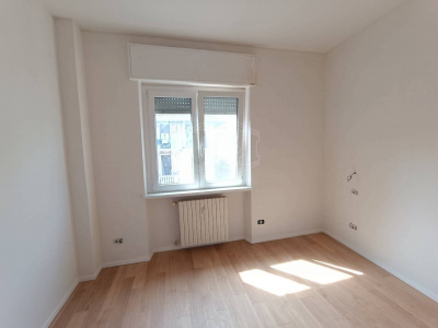 Bilocale in Via Giulio Belinzaghi 4 - Milano (MI)