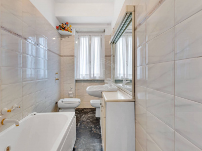 Trilocale in Via Giovanni Antonio Amadeo 24 - Milano (MI)