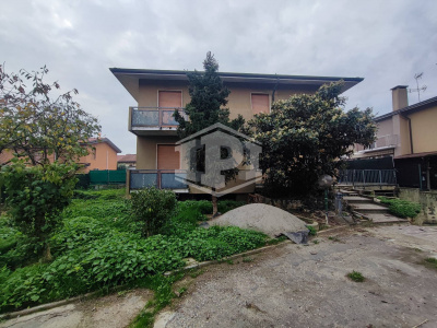 Villa indipendente - Via Risorgimento n. 16 - Casalmaiocco (LO)