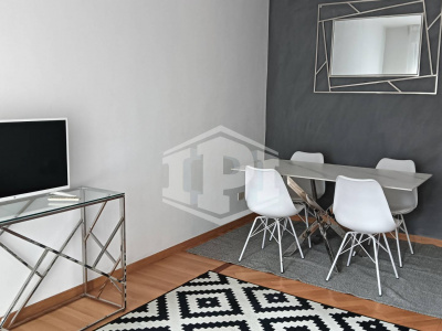 Bilocale in Piazza Santissima Trinità - Milano (MI)