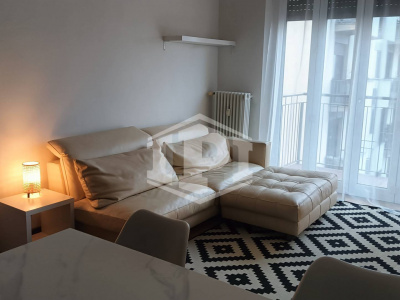 Bilocale in Piazza Santissima Trinità - Milano (MI)