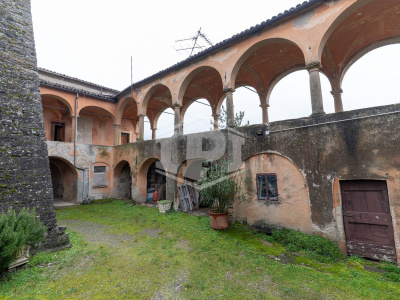 Porzione di Castello - Località Camminata di Bramaiano - Bettola (PC)