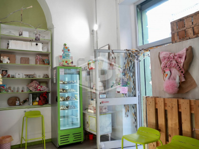 Locale commerciale/negozio in Via Monte Santo 15 - Cosenza (CS)
