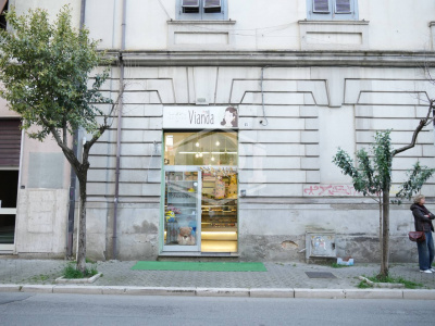 Locale commerciale/negozio in Via Monte Santo 15 - Cosenza (CS)