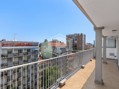 Attico con terrazzo in Via De Amicis 39 - Milano (MI)
