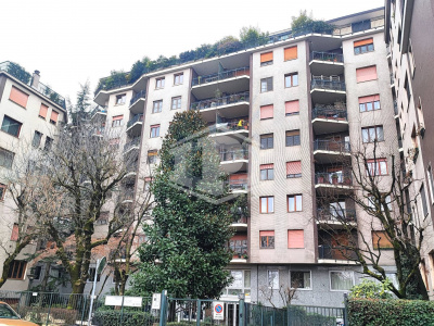 Trilocale in Via Augusto Anfossi 36 - Milano (MI)
