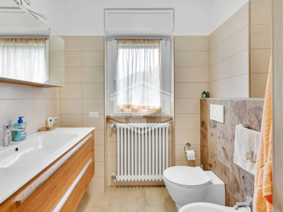 Trilocale in Via Andlovitz 5 - Laveno-Mombello (VA)