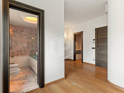 Splendido attico con terrazzo e box in Via Giuseppe Frua 7 - Milano (MI)