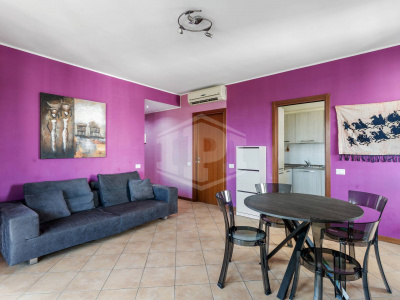 Trilocale in Via Luigi Mengoni 11 - Milano (MI)