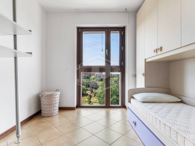 Trilocale in Via Luigi Mengoni 11 - Milano (MI)