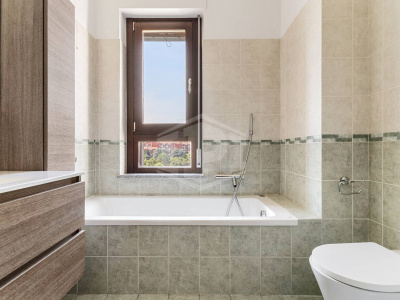Trilocale in Via Luigi Mengoni 11 - Milano (MI)