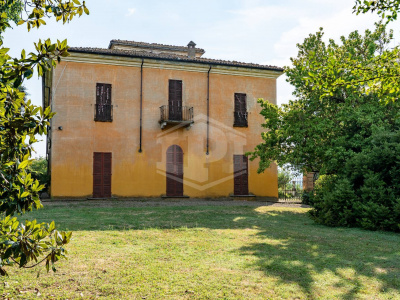 Storica tenuta del XVIII - Strada Belvedere 42 - Ponte dell'Olio - Il Belvedere di Torrano - Piacenza (PC)