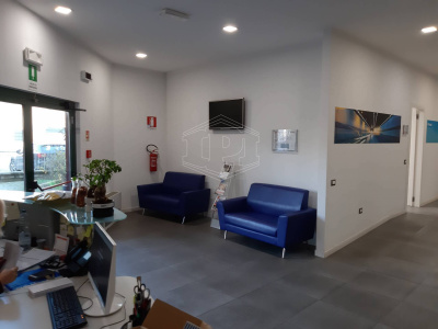 Capannone in Via Perlasca 14 - Vellezzo Bellini (PV)