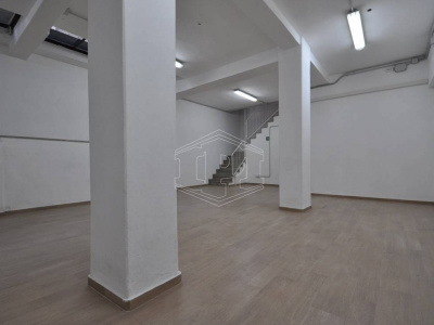 Negozio in Via Medici 15 - Milano (MI)