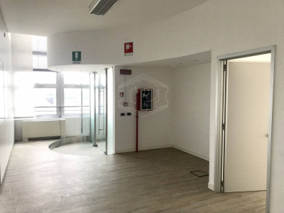 Ufficio in Via Fantoli 5/7/9 - Milano (MI)