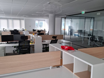 Ufficio in Via Dei Valtorta 48 - Milano (MI)