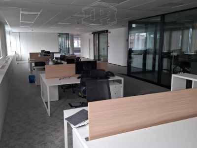Ufficio in Via Dei Valtorta 48 - Milano (MI)