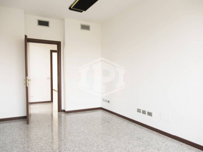 Ufficio in Via Valassina 24 - Milano (MI)