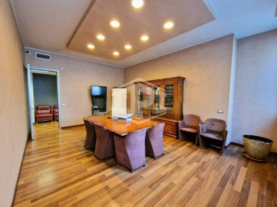 Ufficio in Piazza Della Repubblica 32 - Milano (MI)