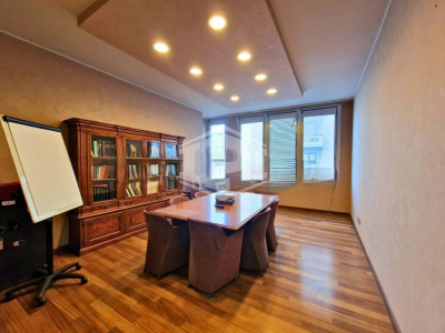 Ufficio in Piazza Della Repubblica 32 - Milano (MI)