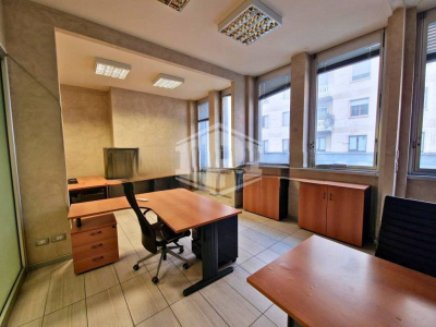 Ufficio in Piazza Della Repubblica 32 - Milano (MI)