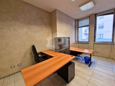 Ufficio in Piazza Della Repubblica 32 - Milano (MI)
