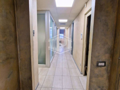 Ufficio in Piazza Della Repubblica 32 - Milano (MI)