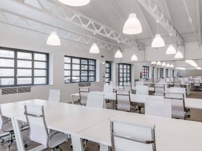Business Center in Via Valla 16 - Milano (MI)