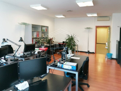 Business Center in Piazza Della Repubblica 32 - Milano (MI)