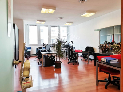 Business Center in Piazza Della Repubblica 32 - Milano (MI)