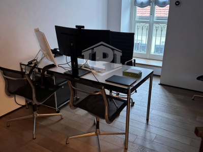 Ufficio in Piazzetta M. Bossi - Milano (MI)