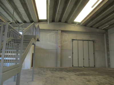 Immobile Industriale in Via Necchi 6 - Vellezzo Bellini (PV)