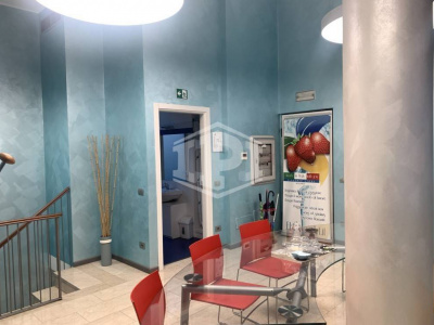 Negozio in Via Gonzaga 5 - Milano (MI)