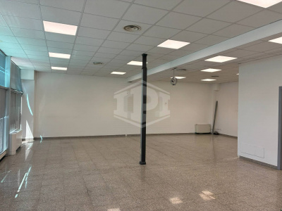 Capannone in Via Delle Industrie - Bellusco (MB)