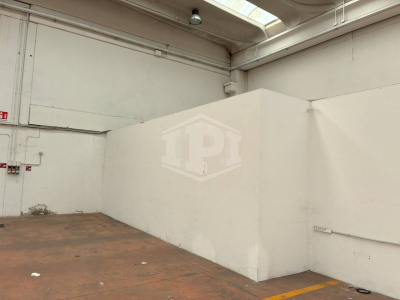 Capannone in Via Delle Industrie - Bellusco (MB)