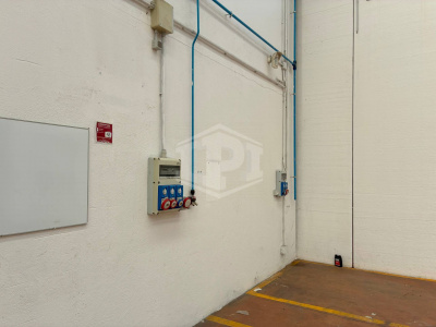 Capannone in Via Delle Industrie - Bellusco (MB)