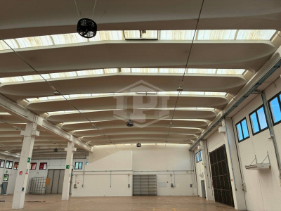 Capannone in Via Delle Industrie - Bellusco (MB)