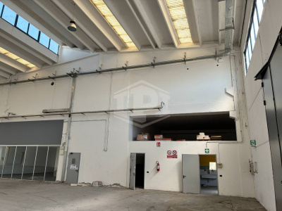 Capannone industriale in Via Monte Bianco 5 - Siziano (PV)