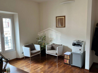Ufficio in Via Santa Maria Segreta 6 - Milano (MI)