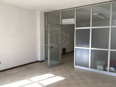 RIETI - Piazza Oberdan - VENDITA Ufficio