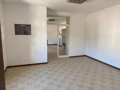 RIETI - Piazza Oberdan - VENDITA Ufficio