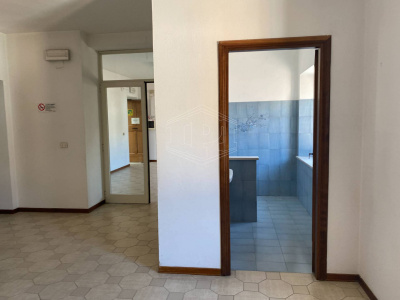 RIETI - Piazza Oberdan - VENDITA Ufficio